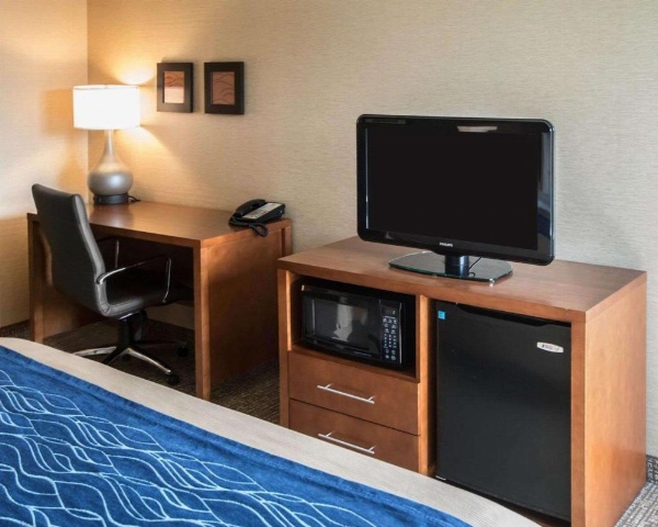 Comfort Inn Crystal Lake image 9